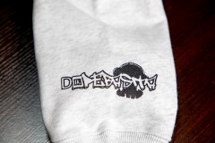 DOPEBASTA×NARUKIYA トレーナー アッシュグレー×ブラックロゴ2枚目